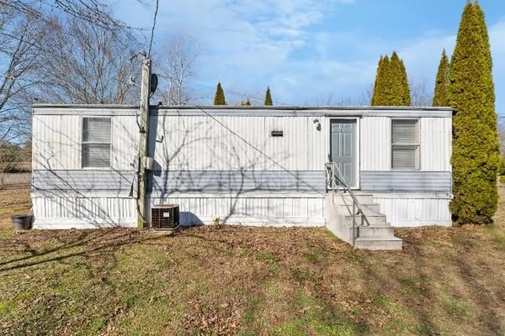 280 Bone Cave Road Rock Island TN 38581