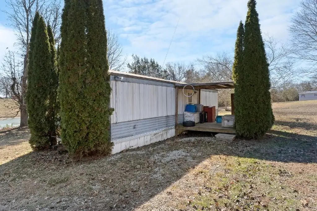 280 Bone Cave Road Rock Island TN 38581