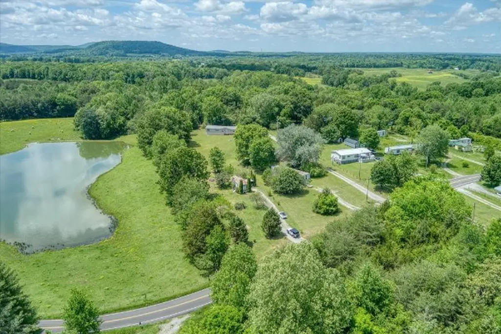 280 Bone Cave Road Rock Island TN 38581