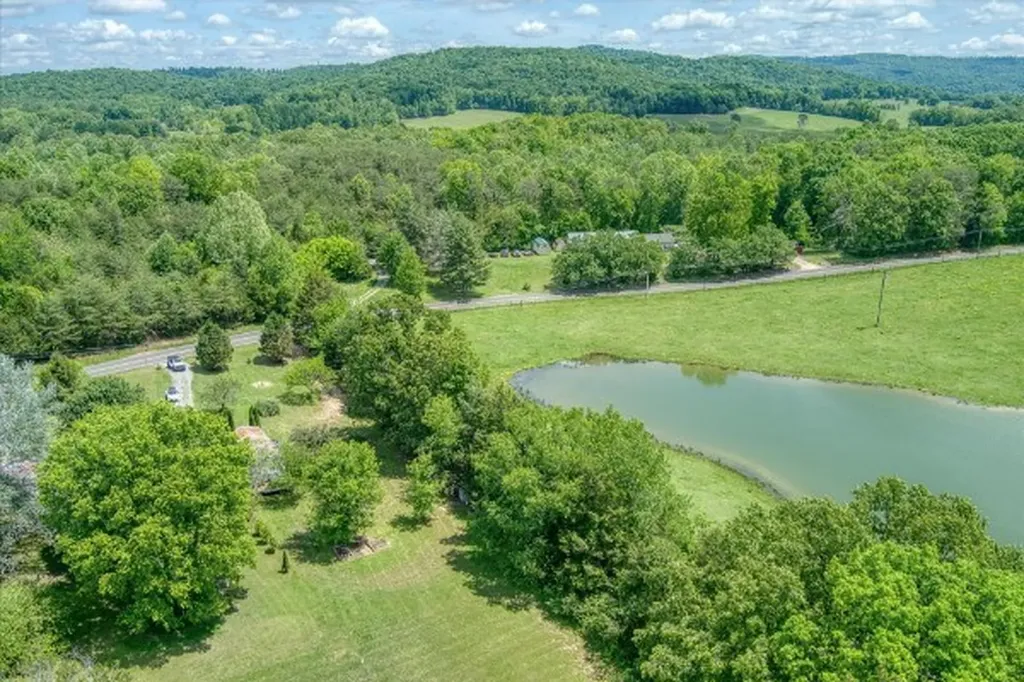 280 Bone Cave Road Rock Island TN 38581