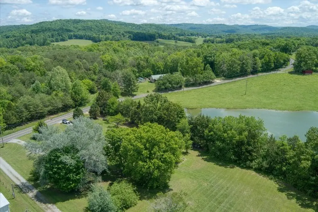 280 Bone Cave Road Rock Island TN 38581