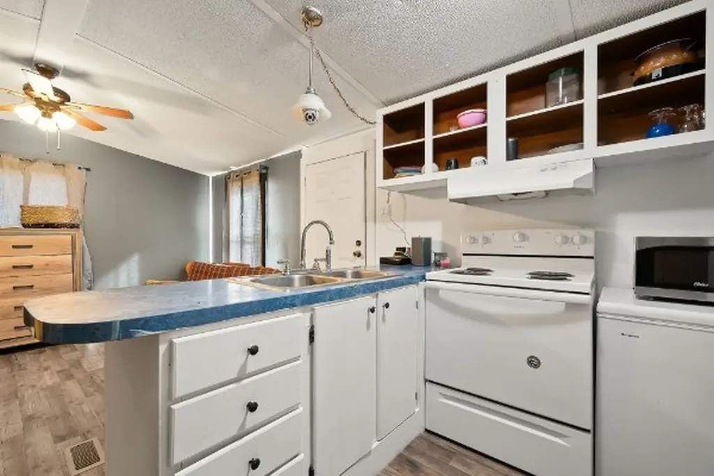 280 Bone Cave Road Rock Island TN 38581