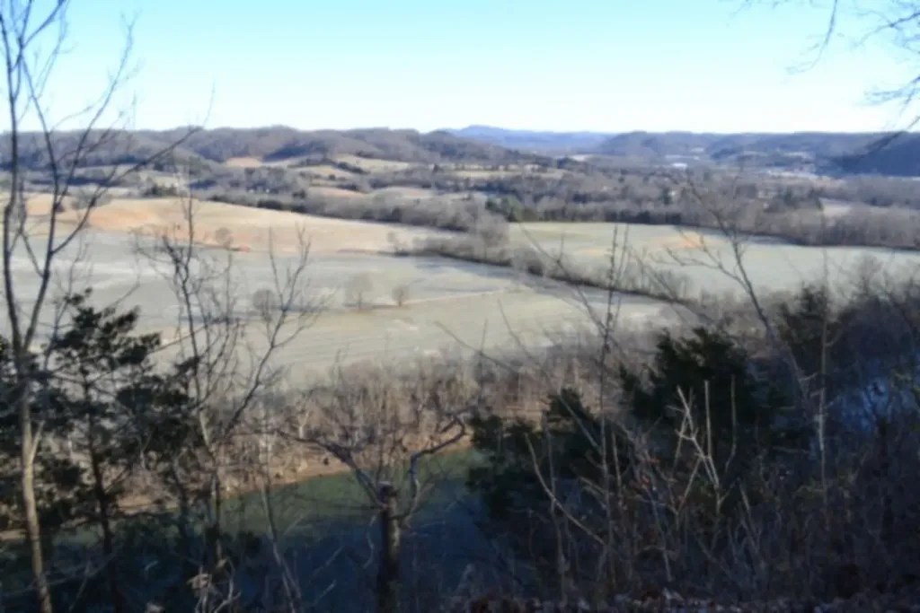 5.52AC Cabin Hill Road Celina TN 38551