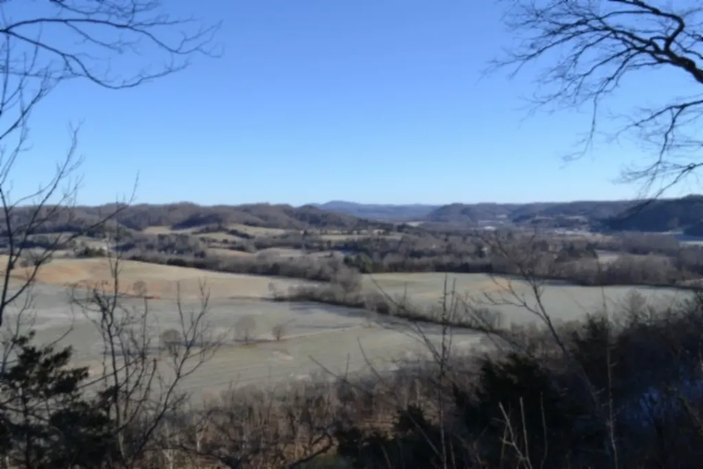 5.52AC Cabin Hill Road Celina TN 38551
