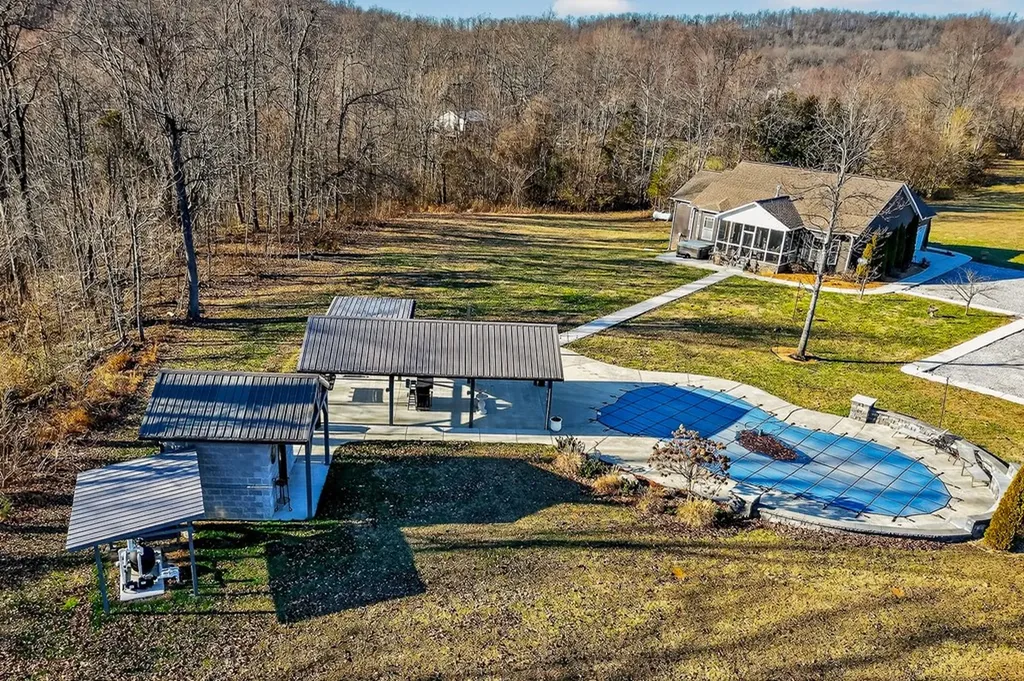 6081 Buck Mountain Road Cookeville TN 38506