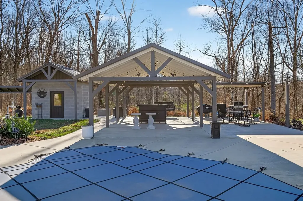 6081 Buck Mountain Road Cookeville TN 38506