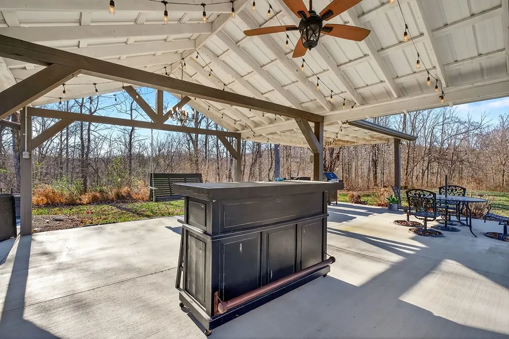 6081 Buck Mountain Road Cookeville TN 38506