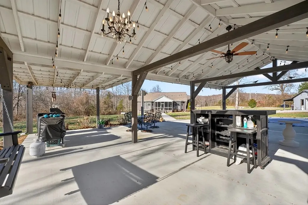 6081 Buck Mountain Road Cookeville TN 38506