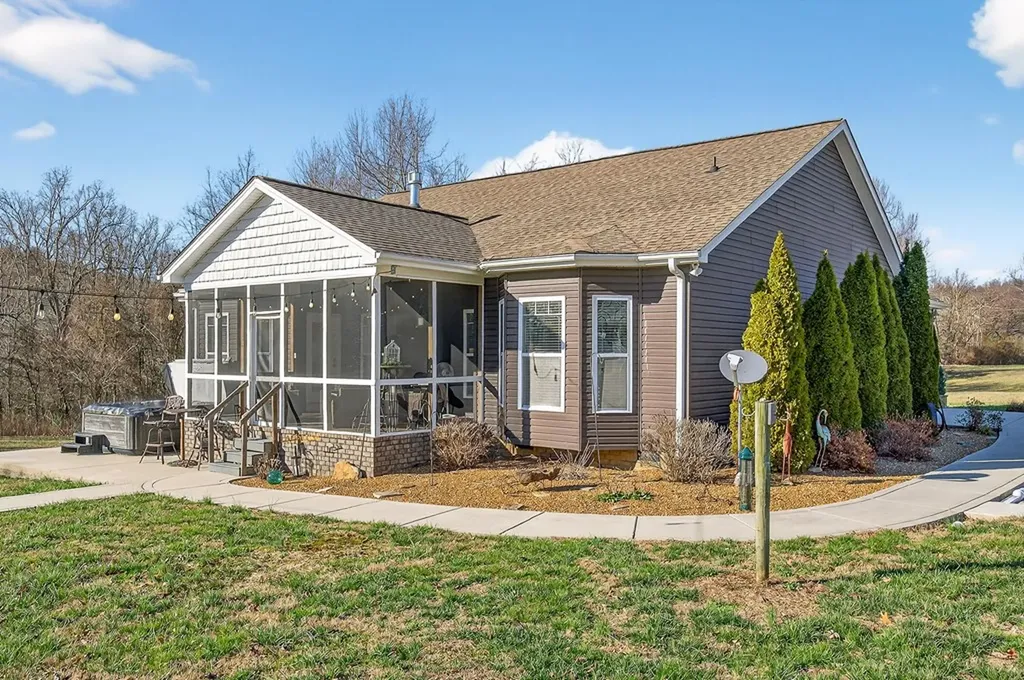 6081 Buck Mountain Road Cookeville TN 38506