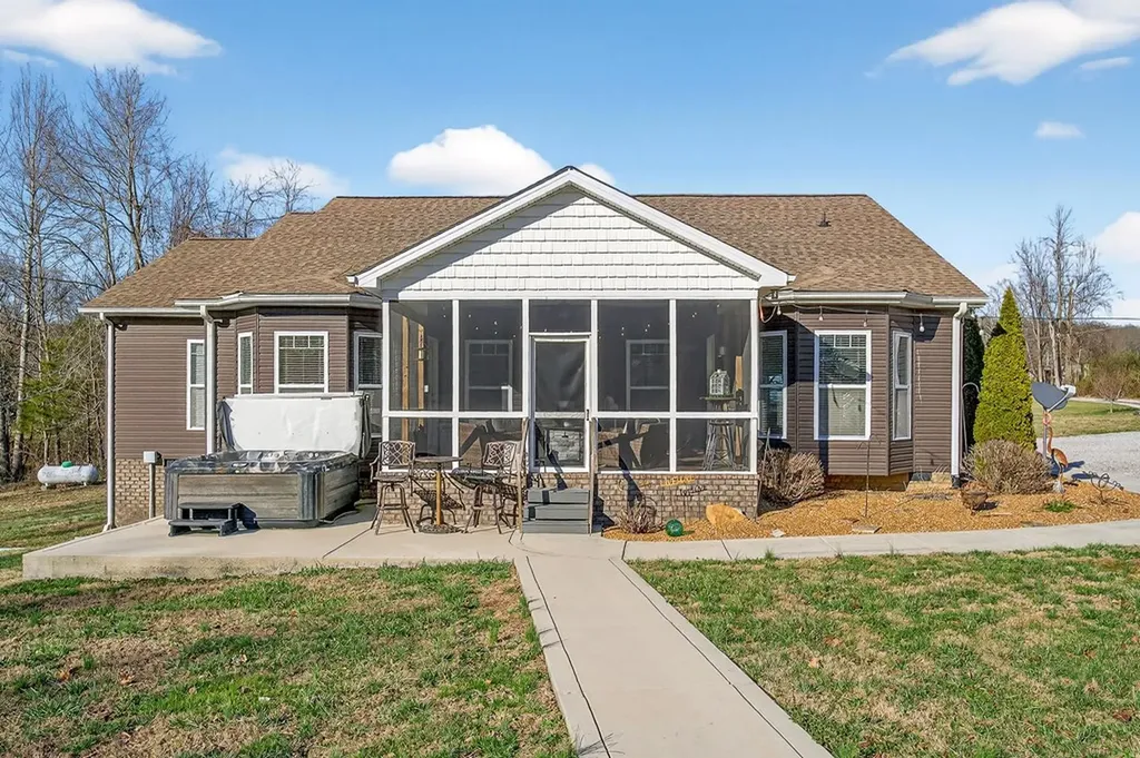 6081 Buck Mountain Road Cookeville TN 38506