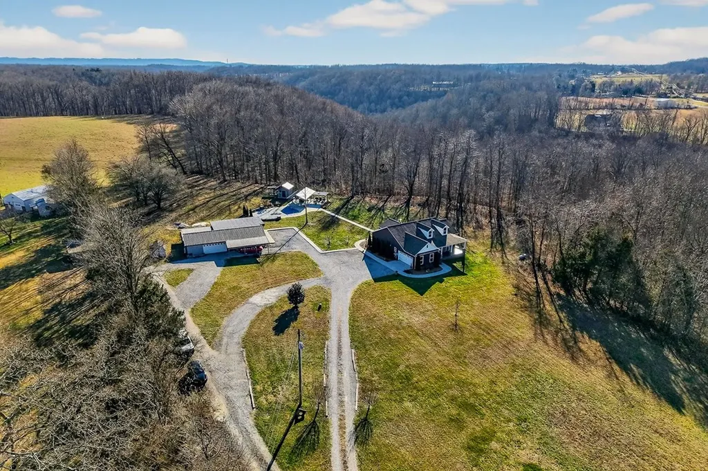 6081 Buck Mountain Road Cookeville TN 38506