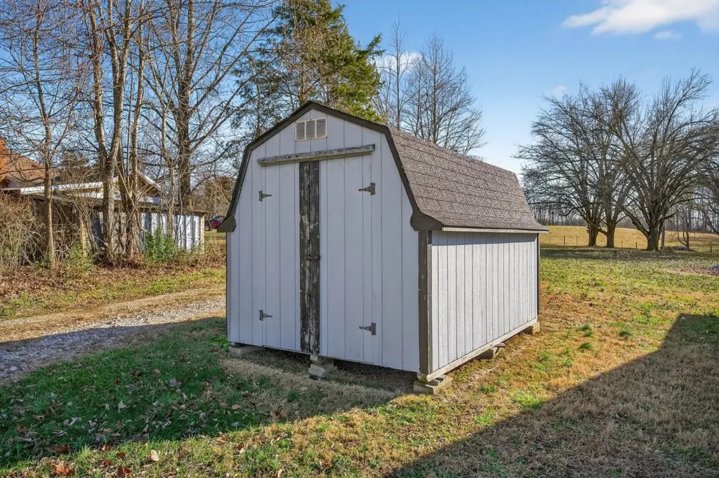 6081 Buck Mountain Road Cookeville TN 38506