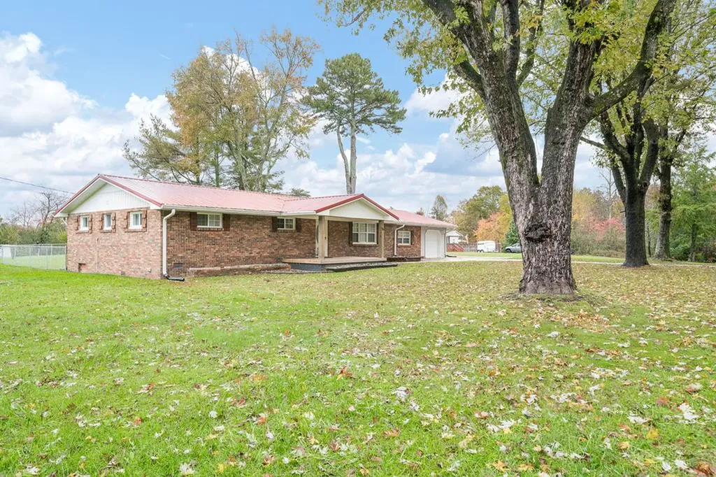 74 Farmer Road Crossville TN 38571