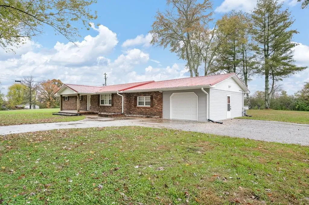 74 Farmer Road Crossville TN 38571