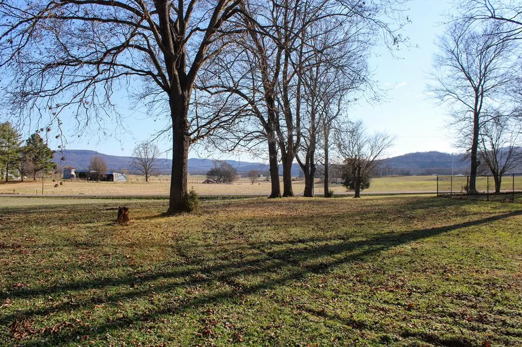 2633 Spencer Road Rock Island TN 38581