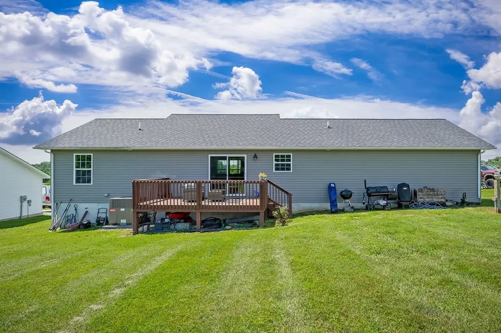 410 Old Elmore Road Crossville TN 38571