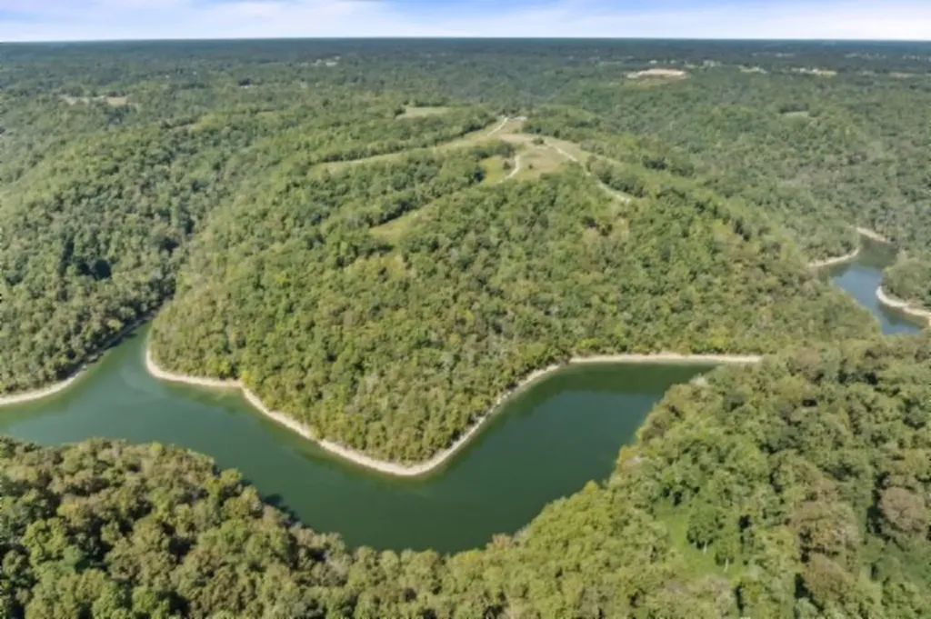 Lot 13 Lord Botetourt Court Baxter TN 38506