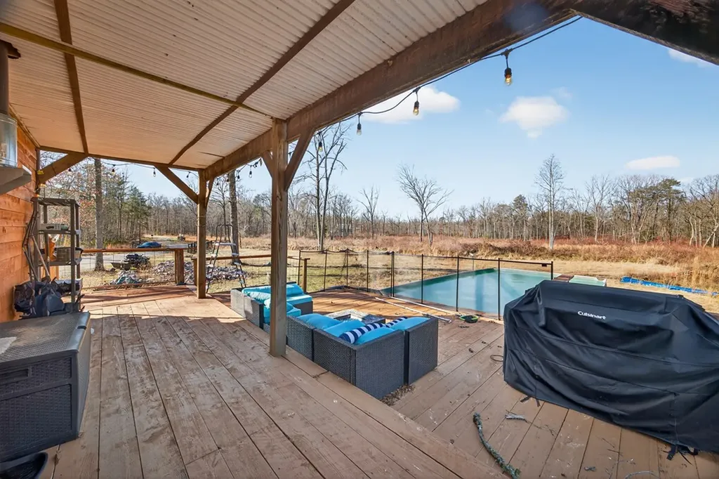 795 Pine Road Pikeville TN 37367