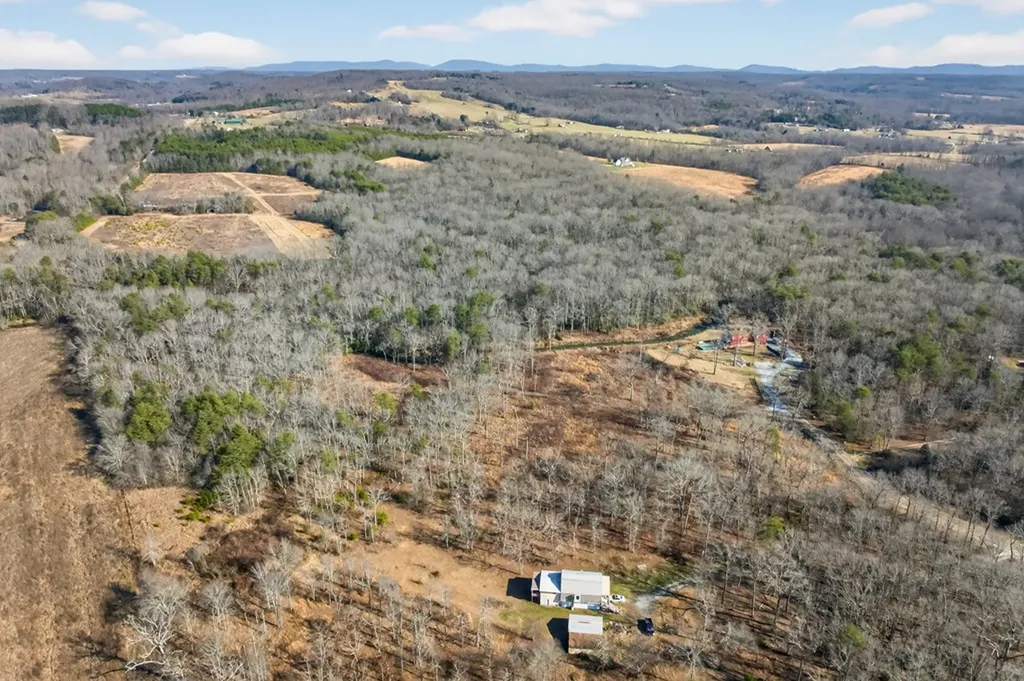 795 Pine Road Pikeville TN 37367