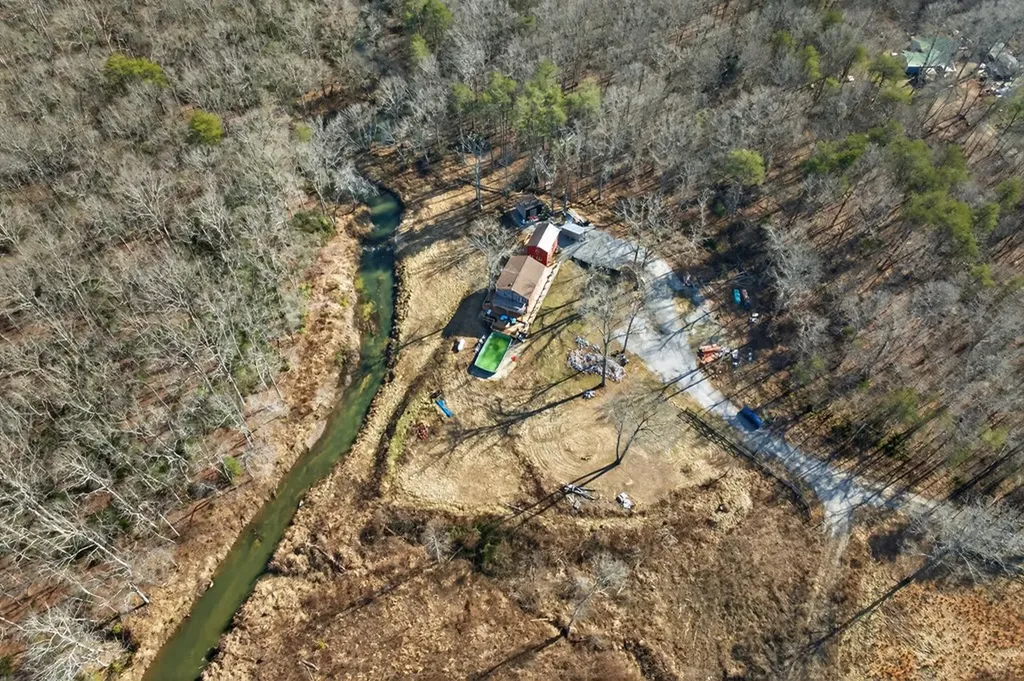 795 Pine Road Pikeville TN 37367