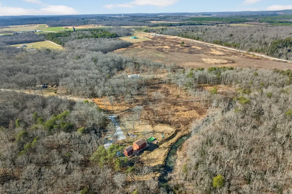 795 Pine Road Pikeville TN 37367