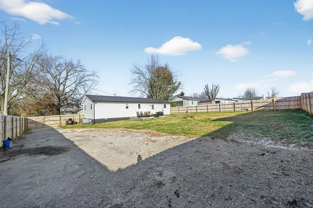 257 Myrtle Avenue Crossville TN 38555