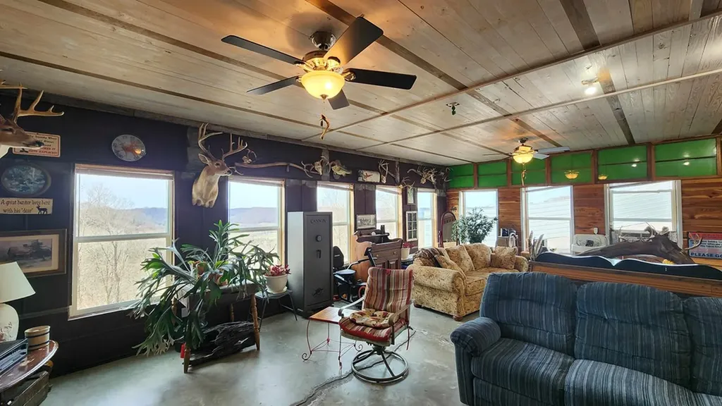 276 Schelley Road Gainesboro TN 38562