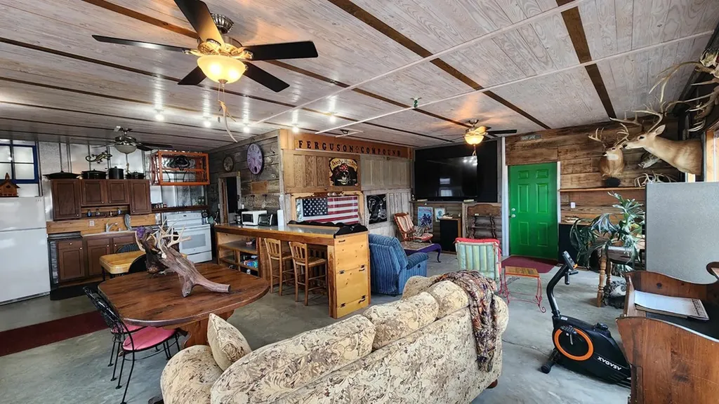 276 Schelley Road Gainesboro TN 38562