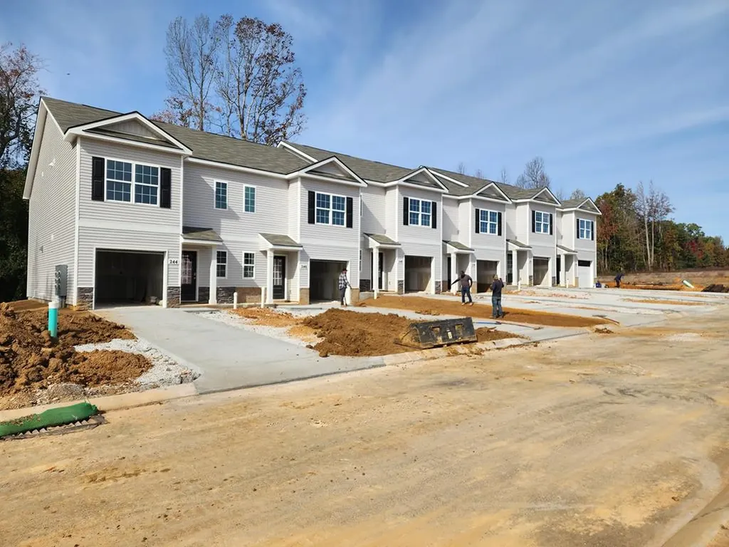 252 Dale Mires Lane Baxter TN 38544