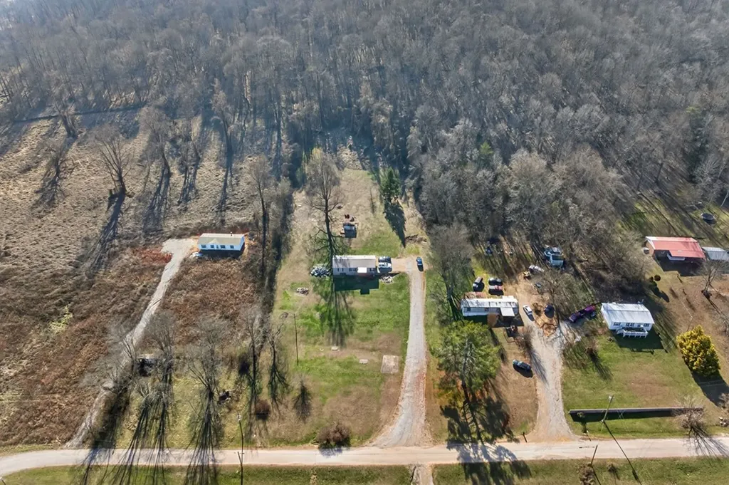 301 Morris Demps Road Sparta TN 38583