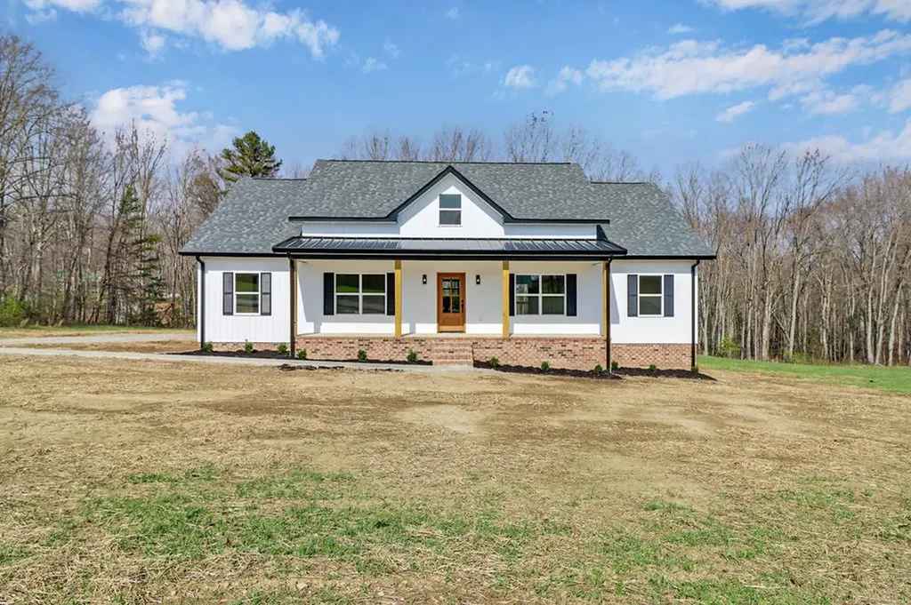 403 Peach Lane Jamestown TN 38556