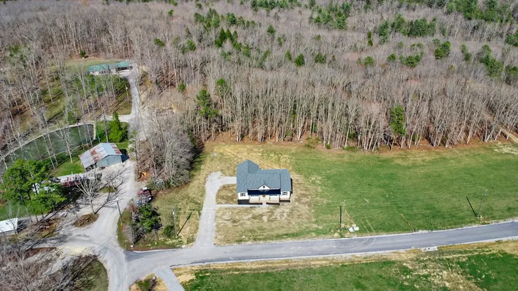 403 Peach Lane Jamestown TN 38556