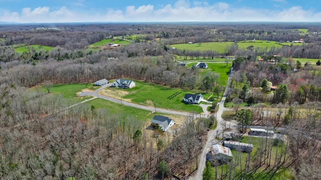 403 Peach Lane Jamestown TN 38556