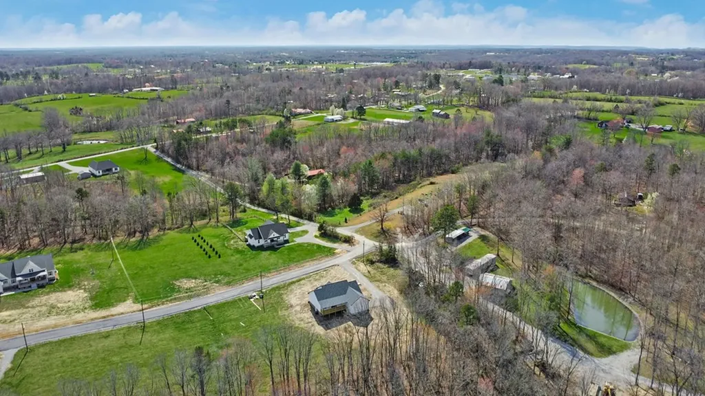 403 Peach Lane Jamestown TN 38556