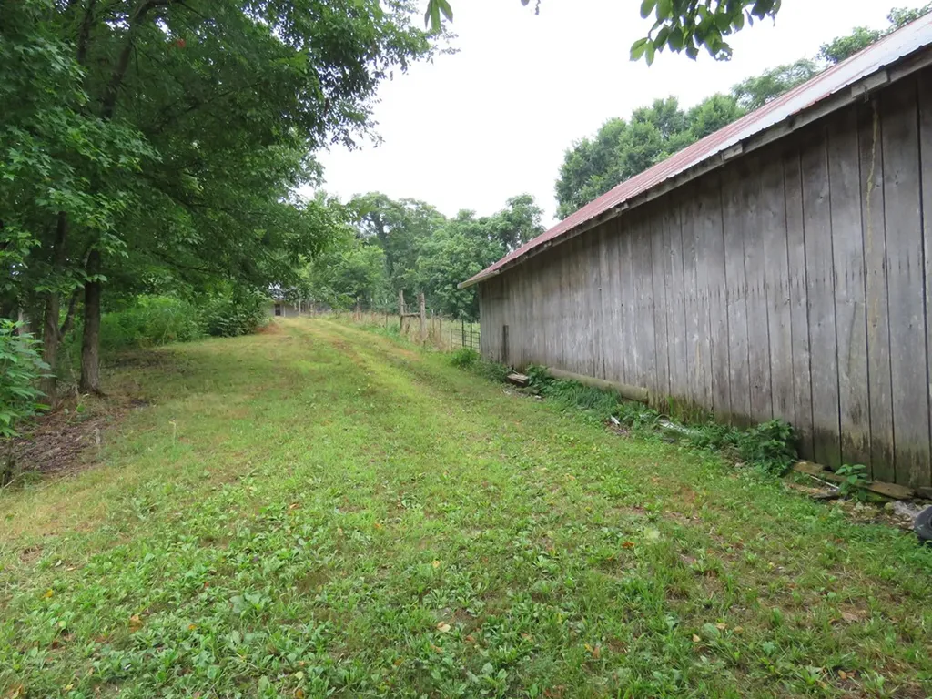 1934 York Highway Gainesboro TN 38562