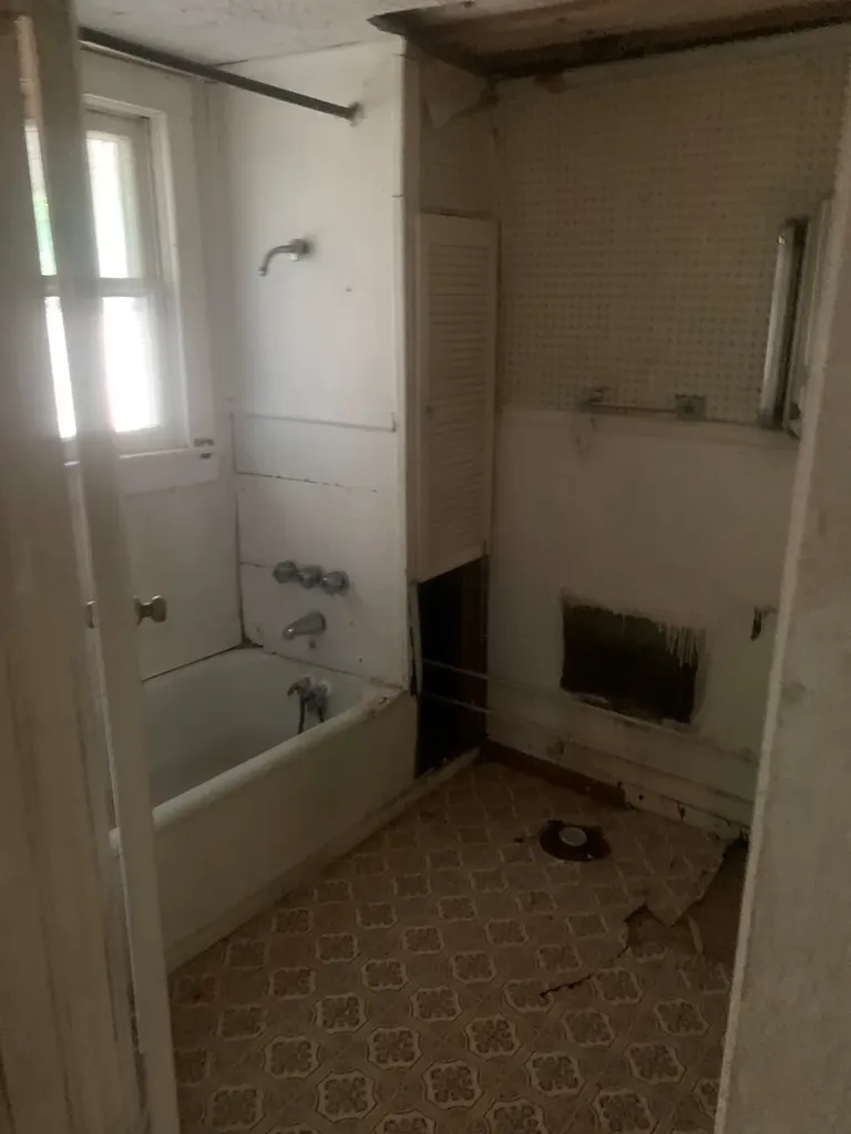 1934 York Highway Gainesboro TN 38562