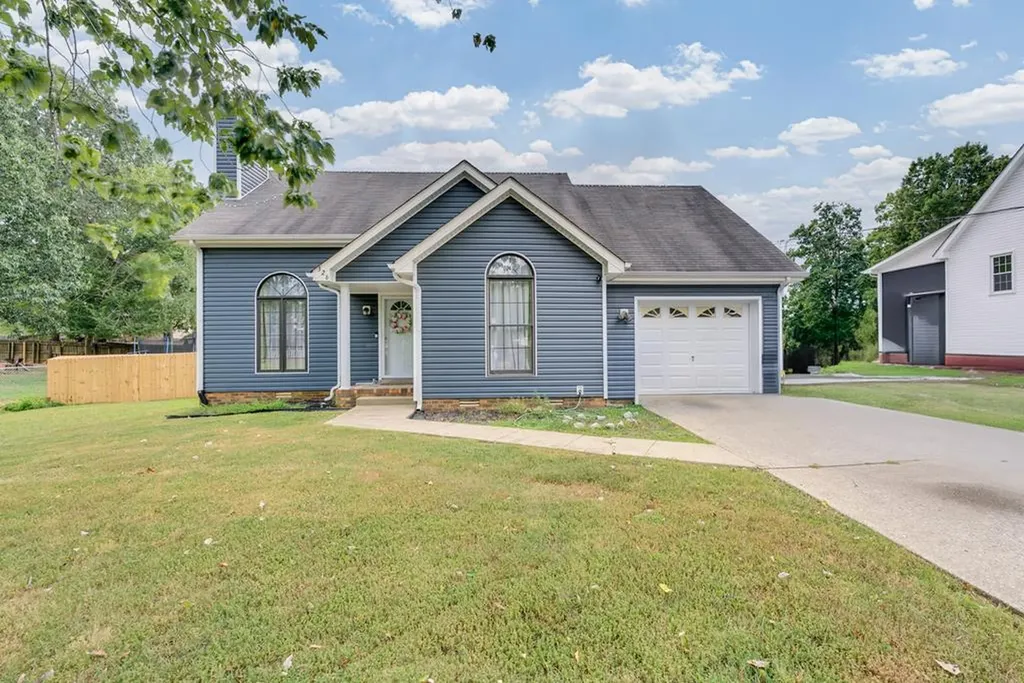 326 Lancaster Road Clarksville TN 37042