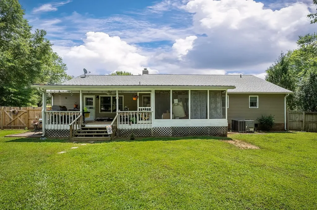 3006 Deerhaven Drive N Cookeville TN 38506