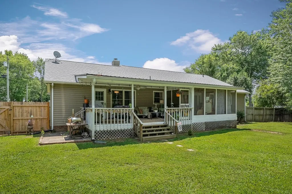 3006 Deerhaven Drive N Cookeville TN 38506