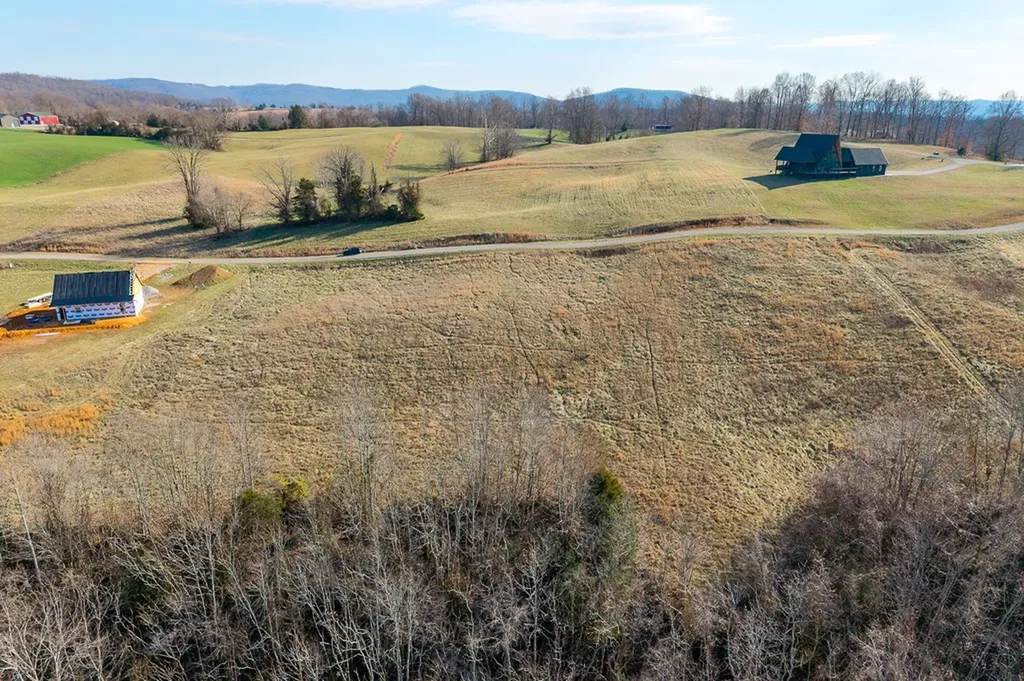 Lot #15 Amonett Circle Byrdstown TN 38549