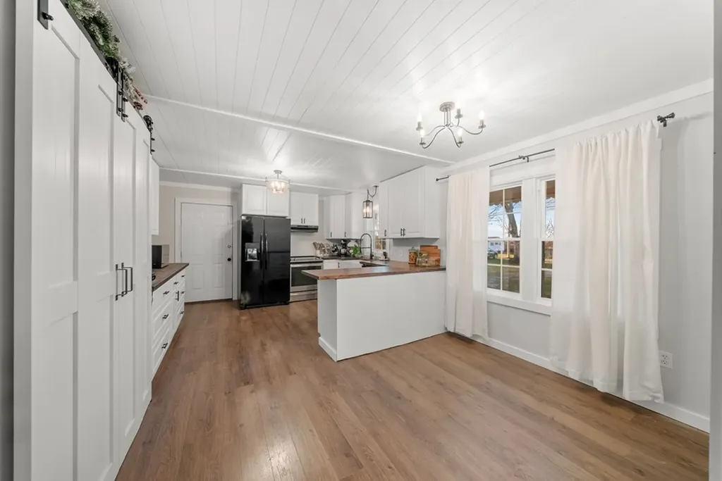 12500 Griffith Road Pikeville TN 37367