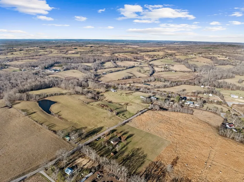 12500 Griffith Road Pikeville TN 37367