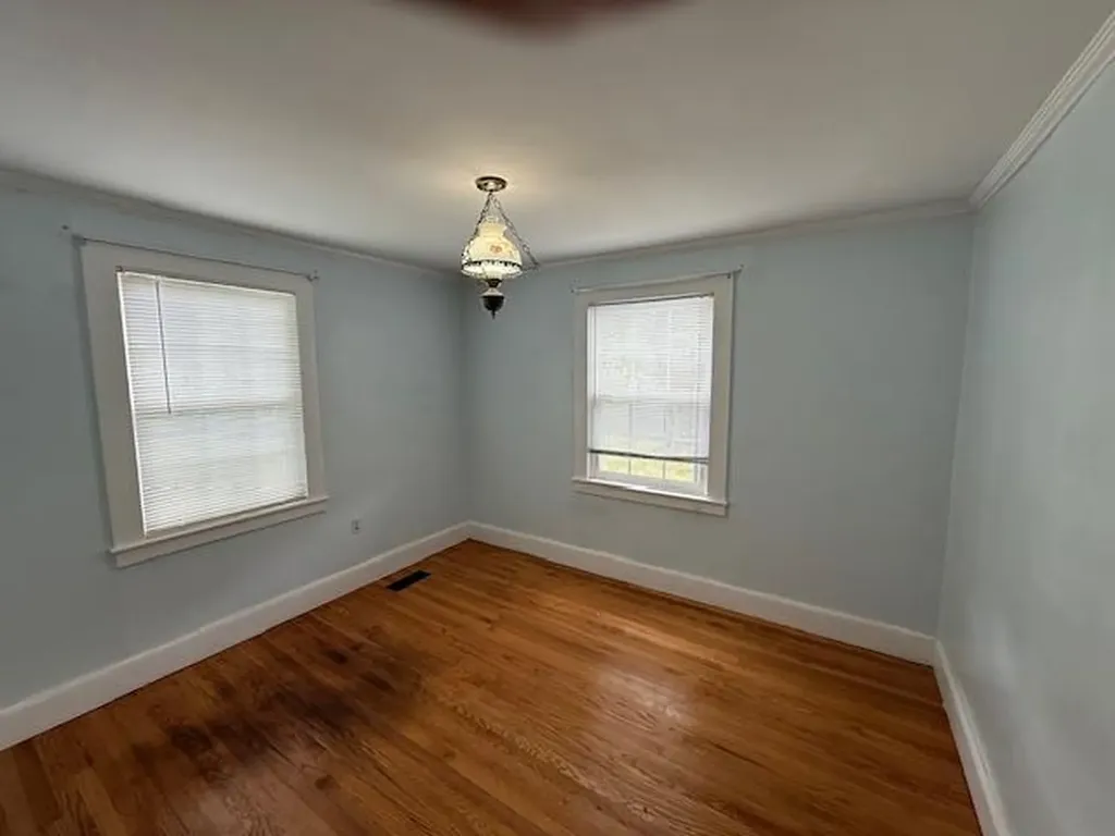 146 Dry Valley Road Algood TN 38506