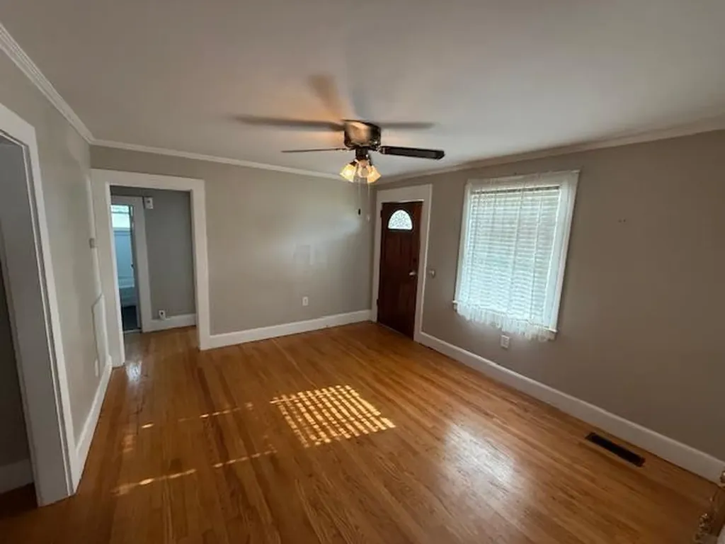 146 Dry Valley Road Algood TN 38506