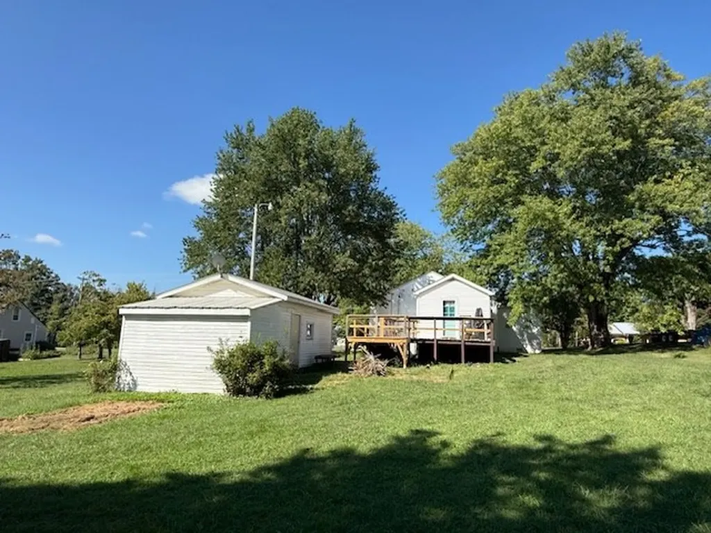 146 Dry Valley Road Algood TN 38506