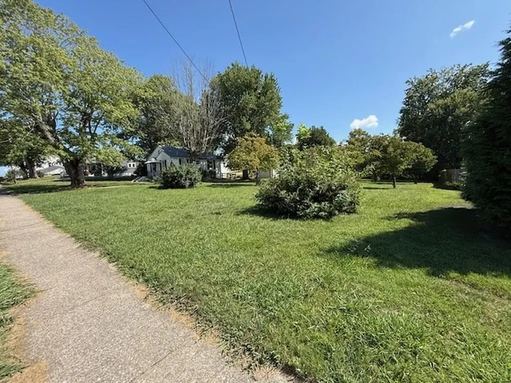 146 Dry Valley Road Algood TN 38506