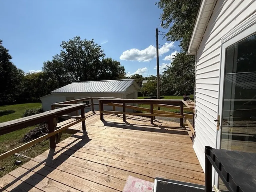 146 Dry Valley Road Algood TN 38506