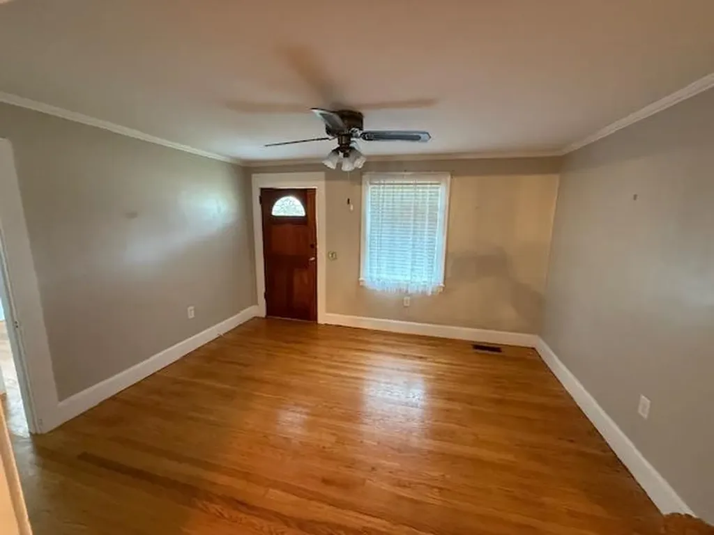 146 Dry Valley Road Algood TN 38506