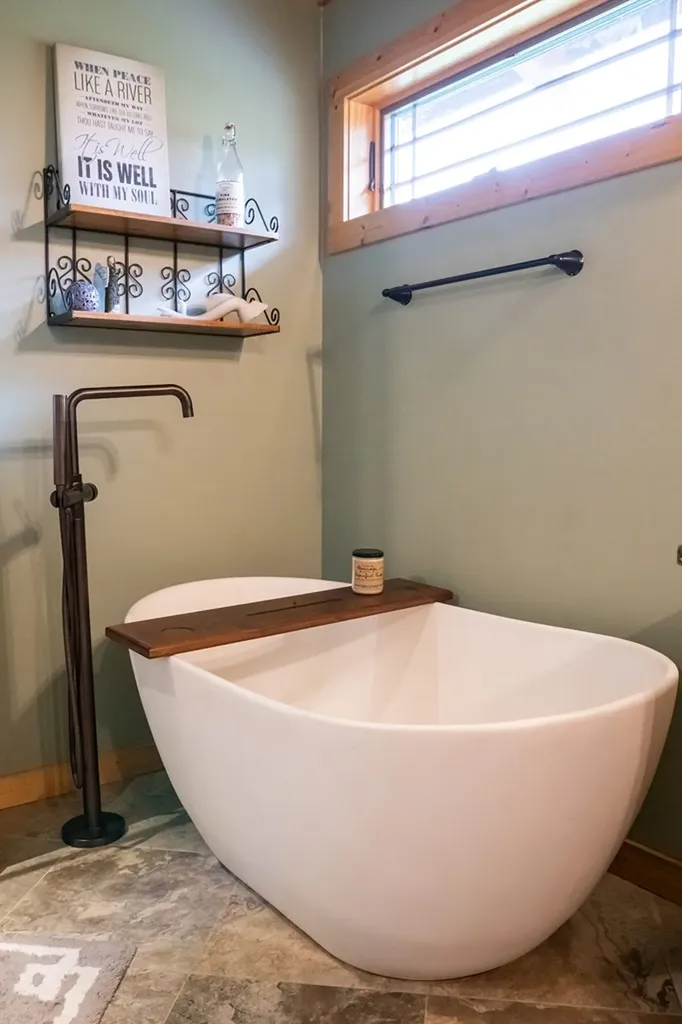 575 East Fork Road Whitleyville TN 38588