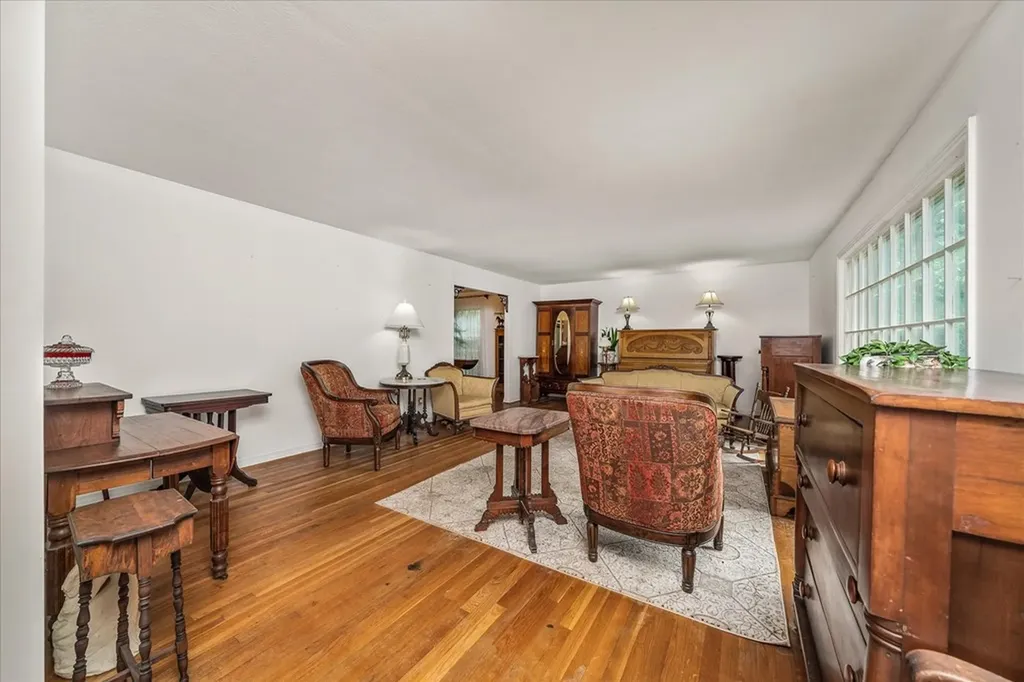 1025 N Maple Avenue Cookeville TN 38501